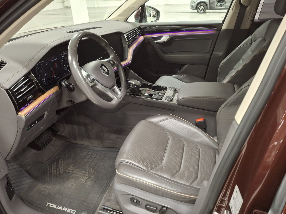 Volkswagen Touareg с пробегом — 2020 год. Фото: #15