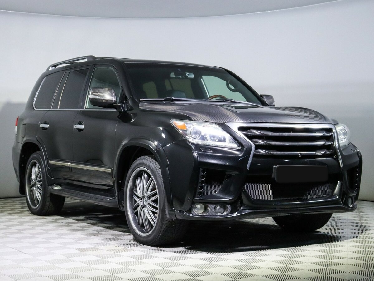 Lexus LX с пробегом — 2015 год. Фото: #2