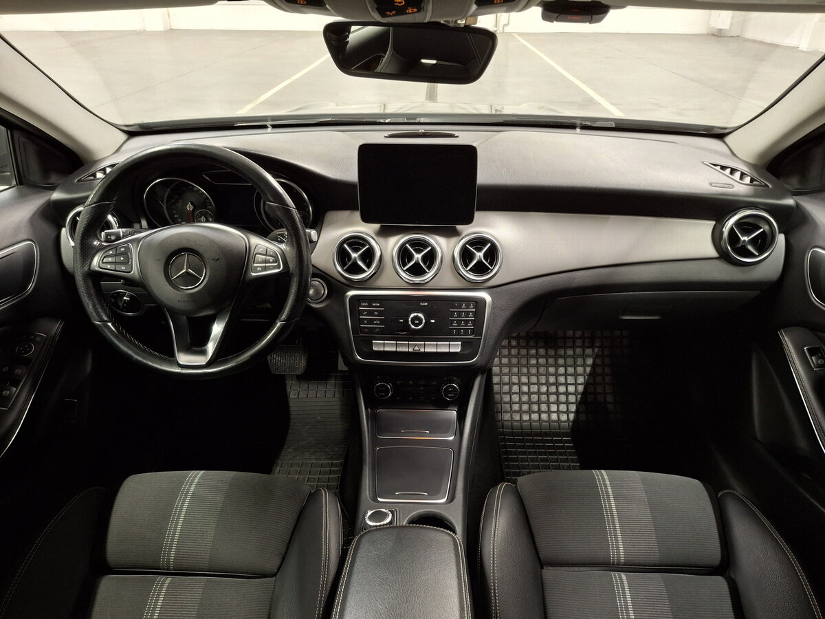 Mercedes-Benz GLA с пробегом — 2018 год. Фото: #13