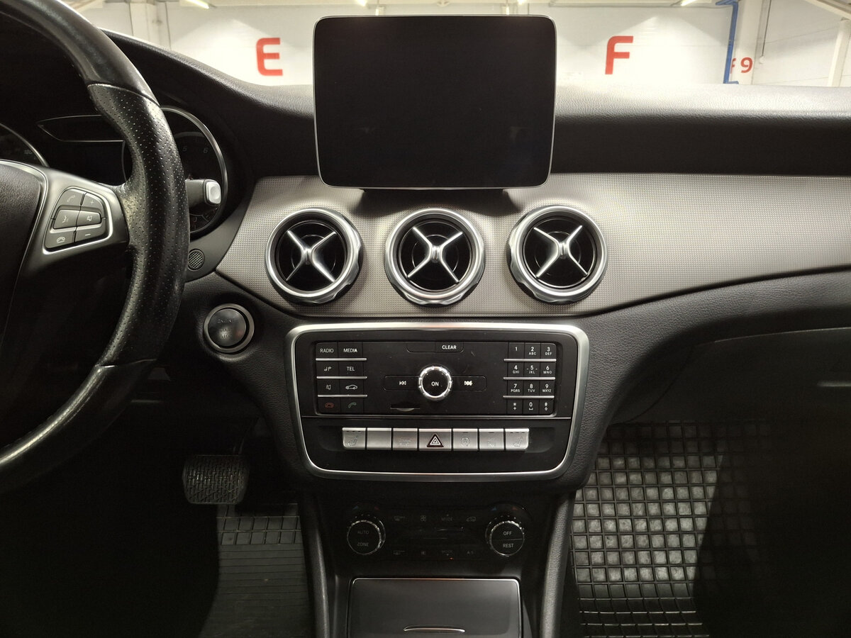 Mercedes-Benz GLA с пробегом — 2018 год. Фото: #14