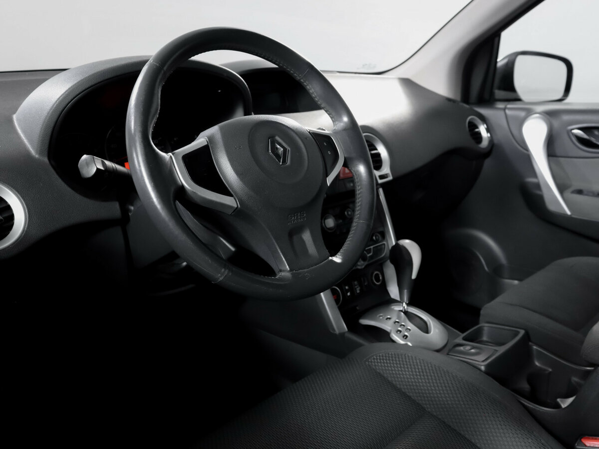 Renault Koleos с пробегом — 2010 год. Фото: #11