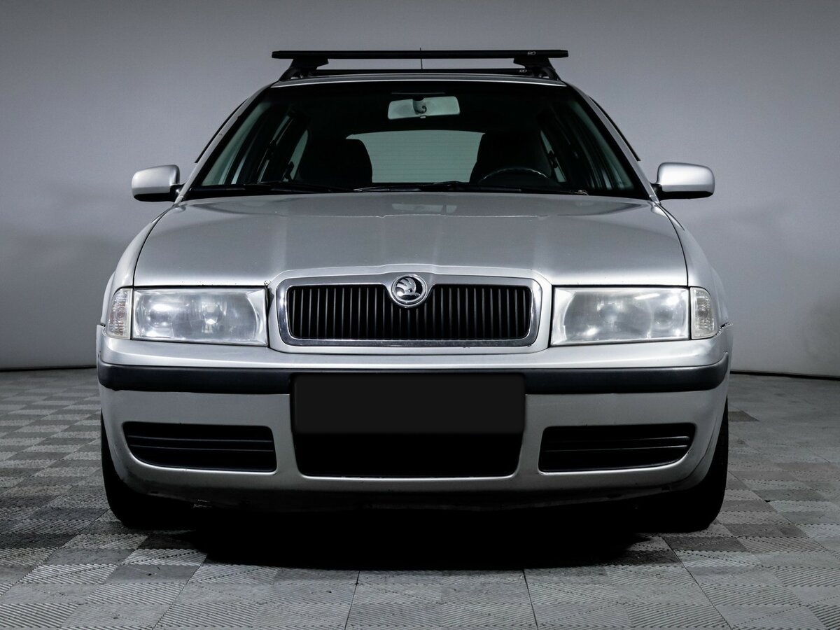 Skoda Octavia с пробегом — 2002 год. Фото: #1