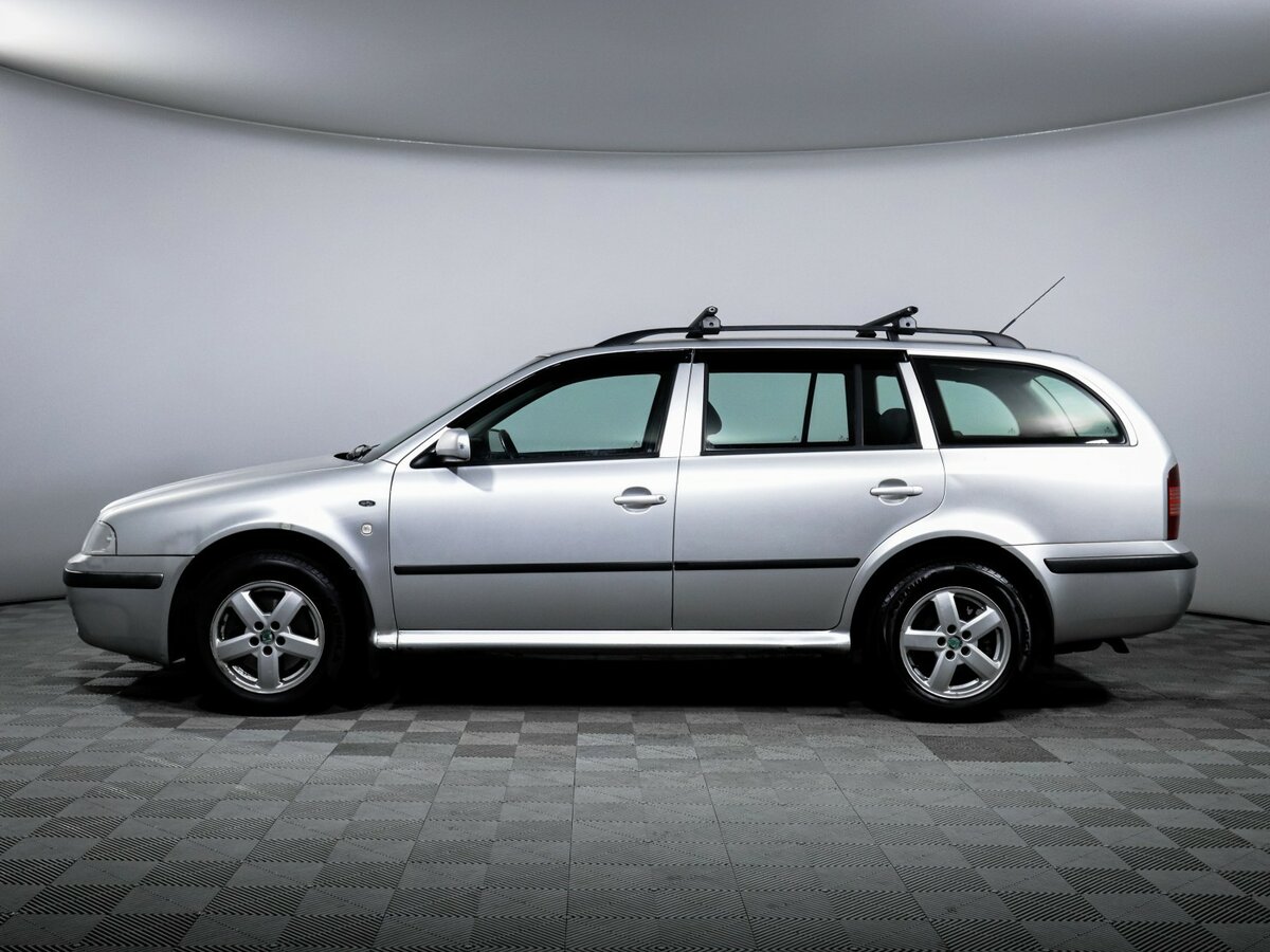 Skoda Octavia с пробегом — 2002 год. Фото: #7