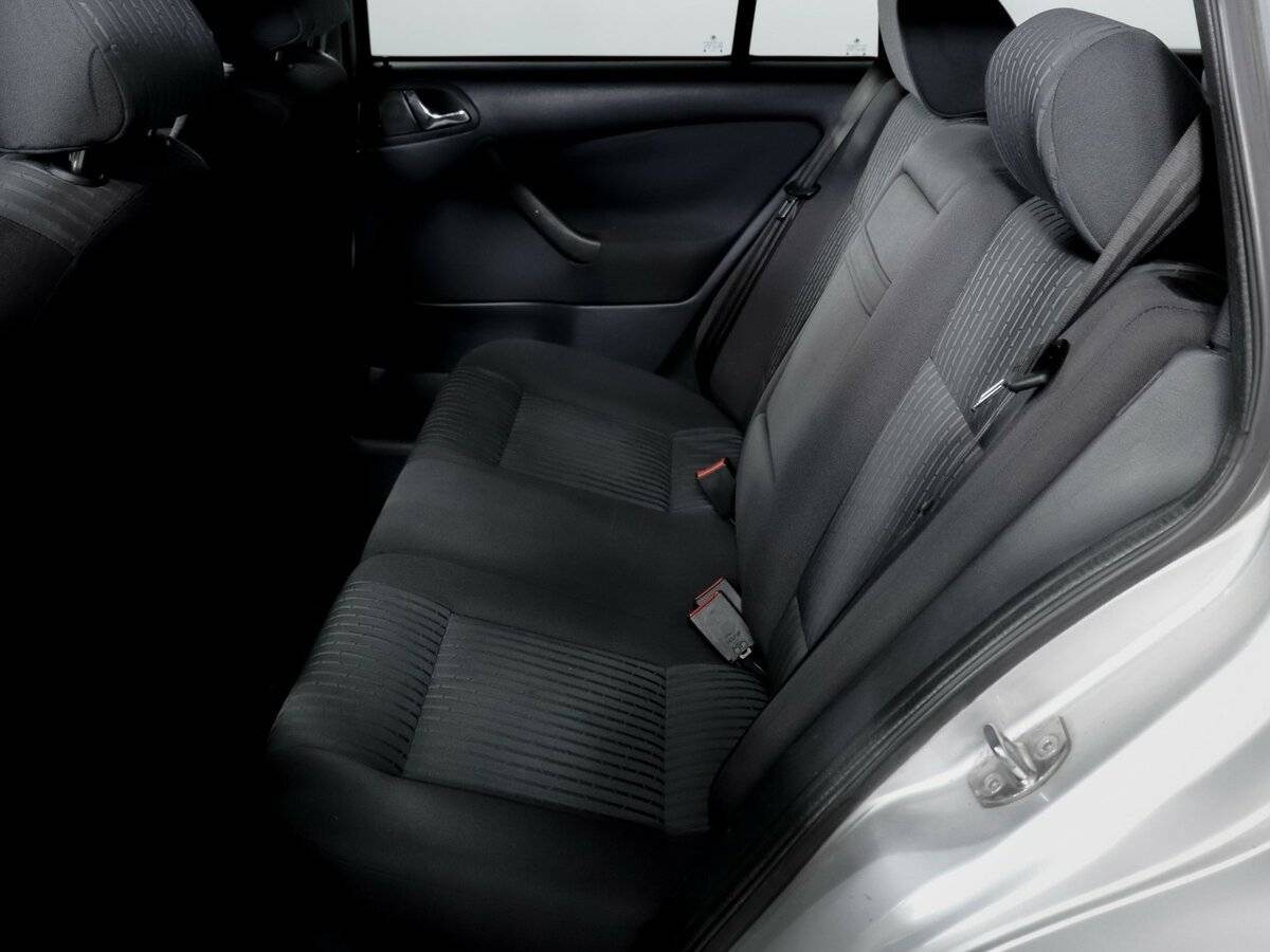 Skoda Octavia с пробегом — 2002 год. Фото: #9