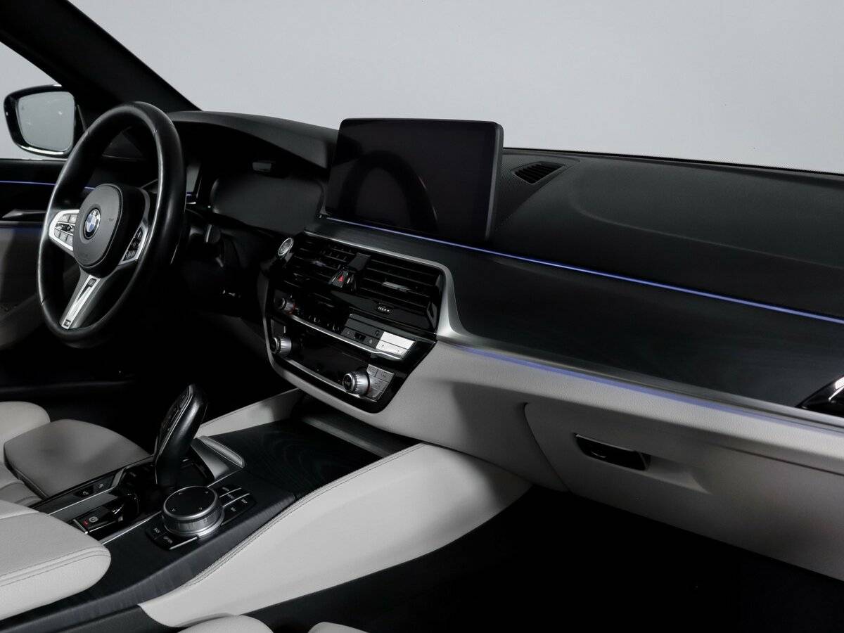 BMW 5 серии с пробегом — 2020 год. Фото: #8