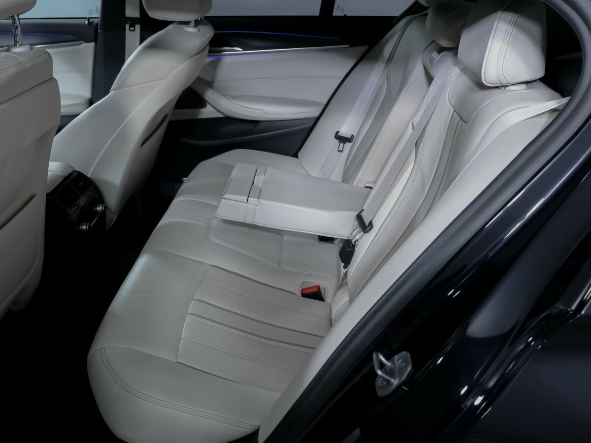 BMW 5 серии с пробегом — 2020 год. Фото: #9