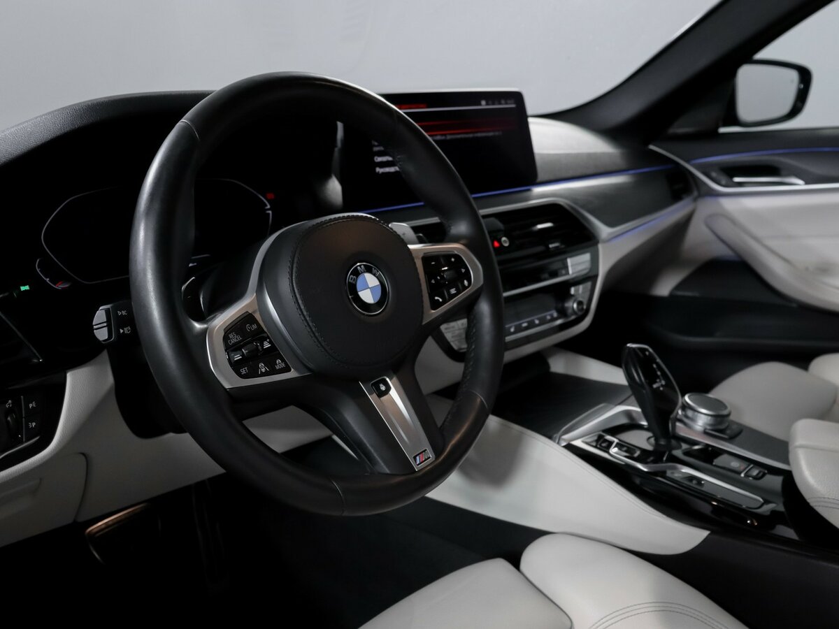 BMW 5 серии с пробегом — 2020 год. Фото: #12