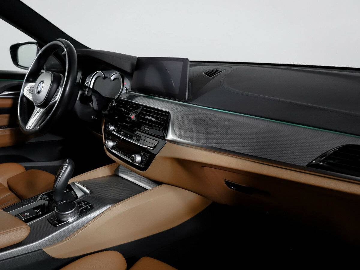 BMW 6 серии с пробегом — 2018 год. Фото: #8