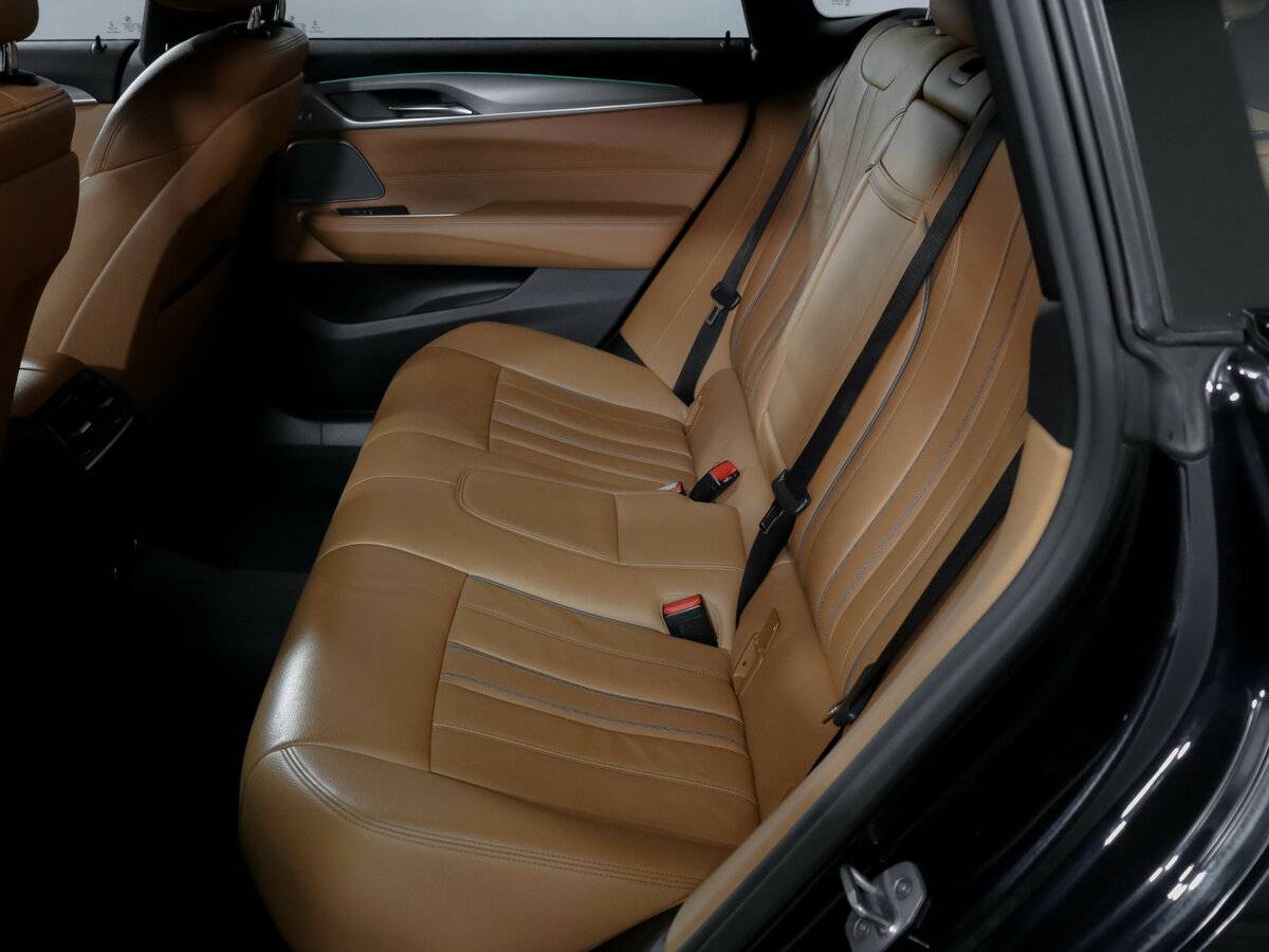 BMW 6 серии с пробегом — 2018 год. Фото: #9