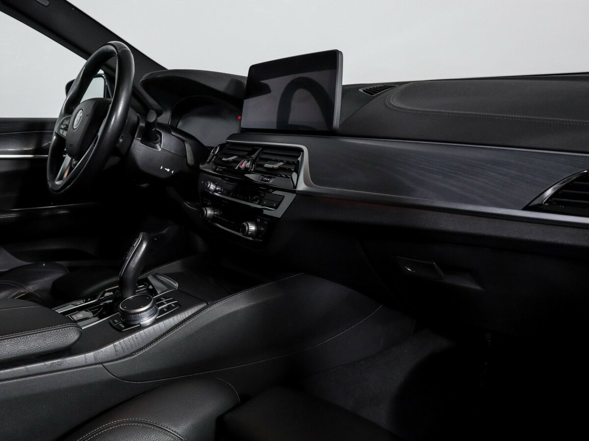 BMW 6 серии с пробегом — 2021 год. Фото: #5