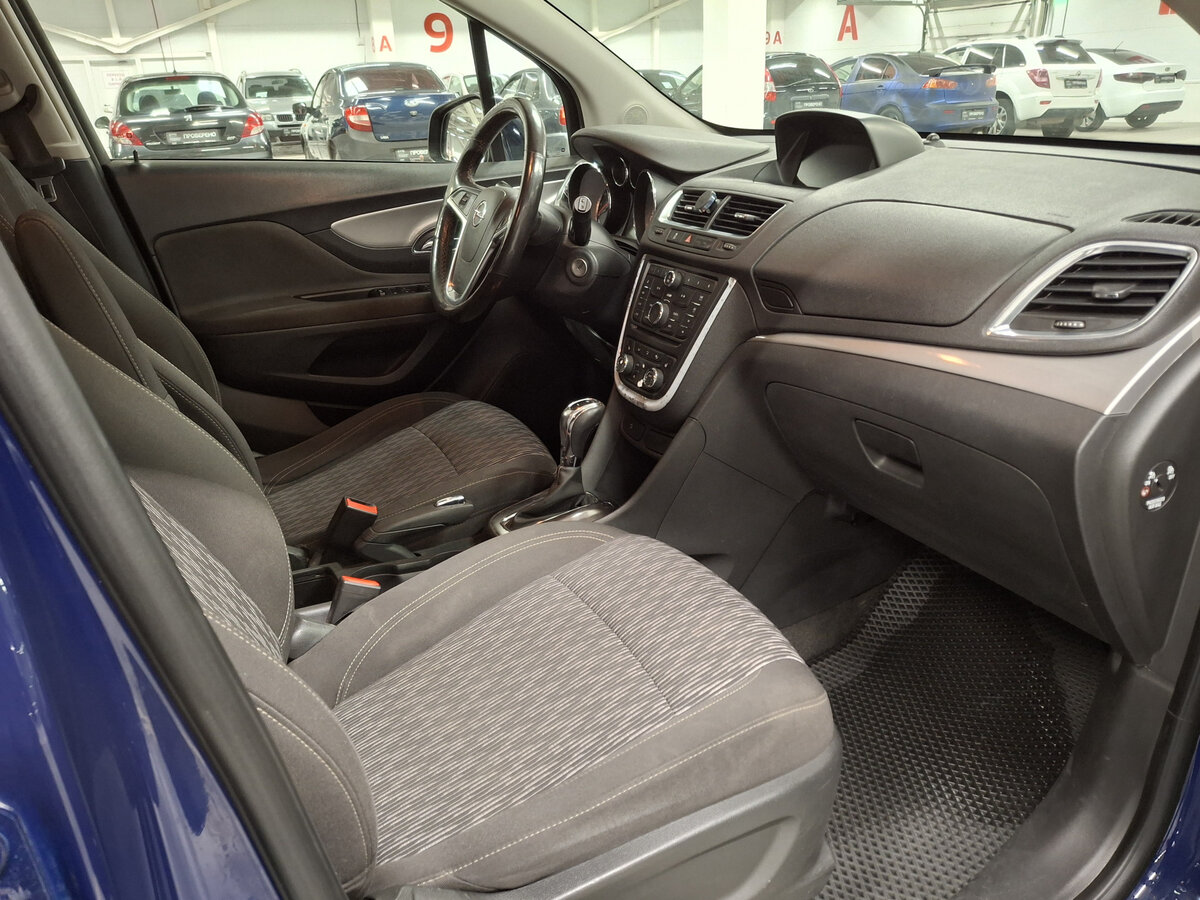 Opel Mokka с пробегом — 2014 год. Фото: #9