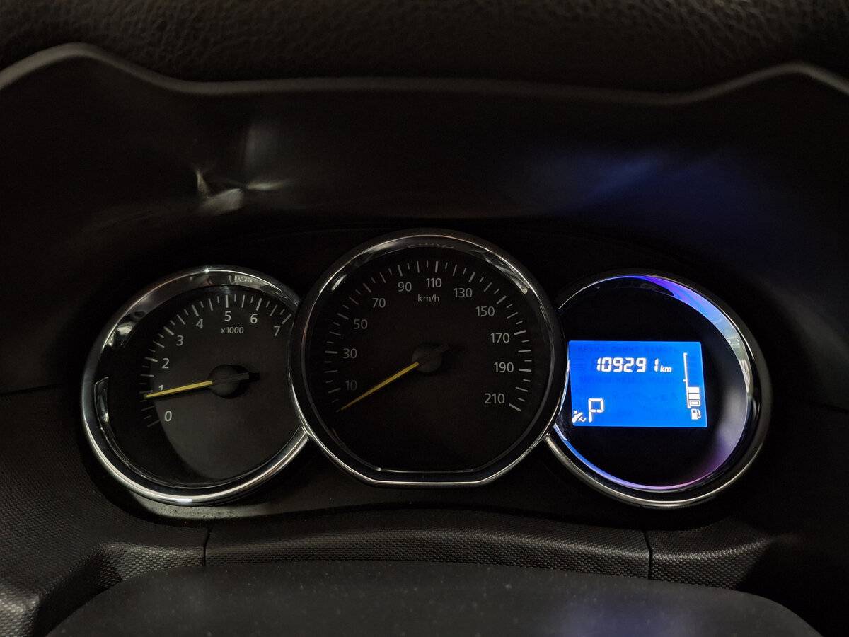 Renault Duster с пробегом — 2018 год. Фото: #12