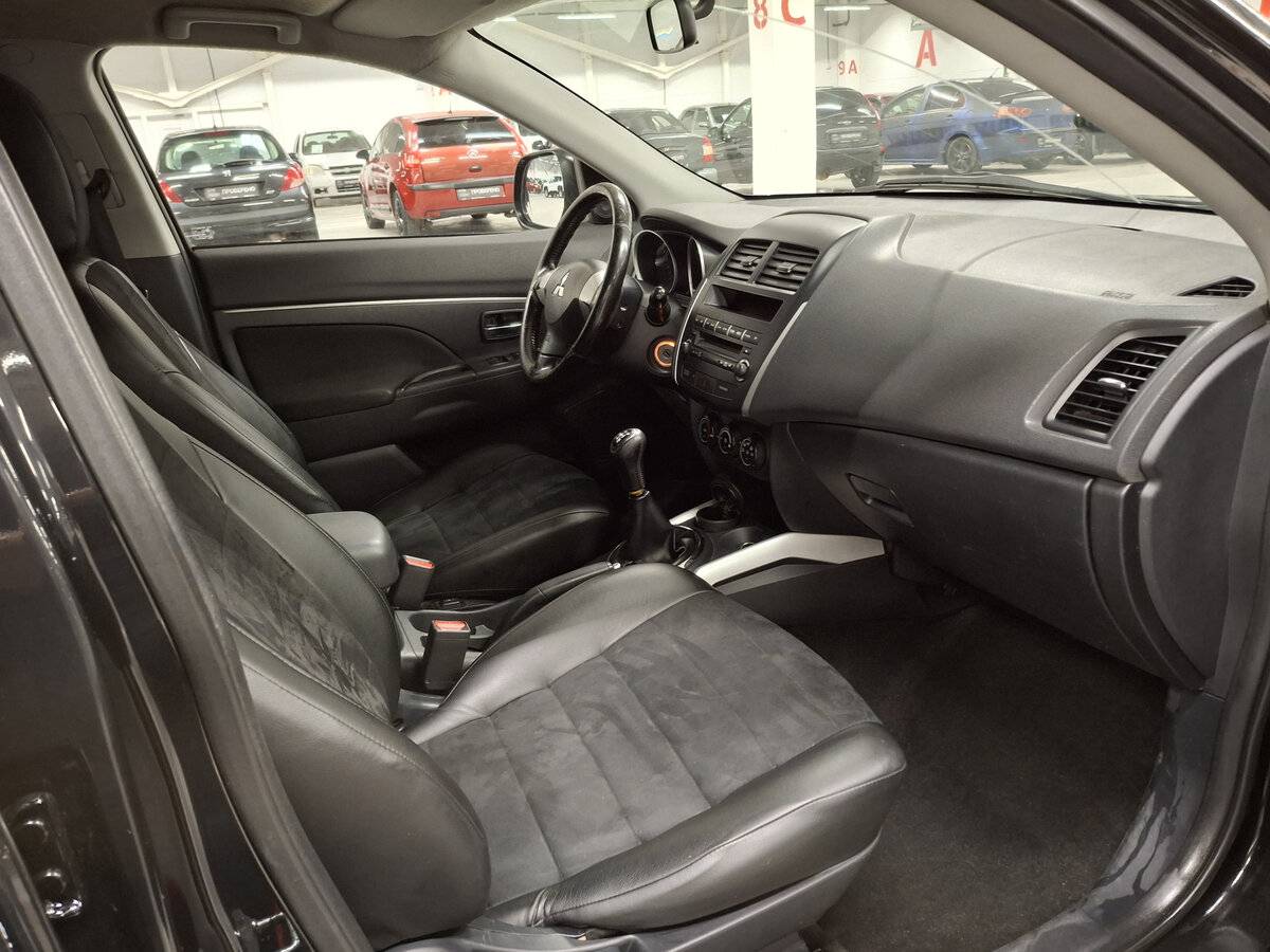 Mitsubishi ASX с пробегом — 2011 год. Фото: #10