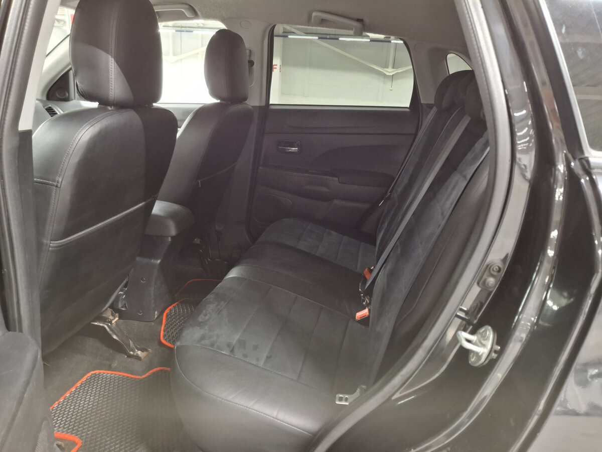 Mitsubishi ASX с пробегом — 2011 год. Фото: #11