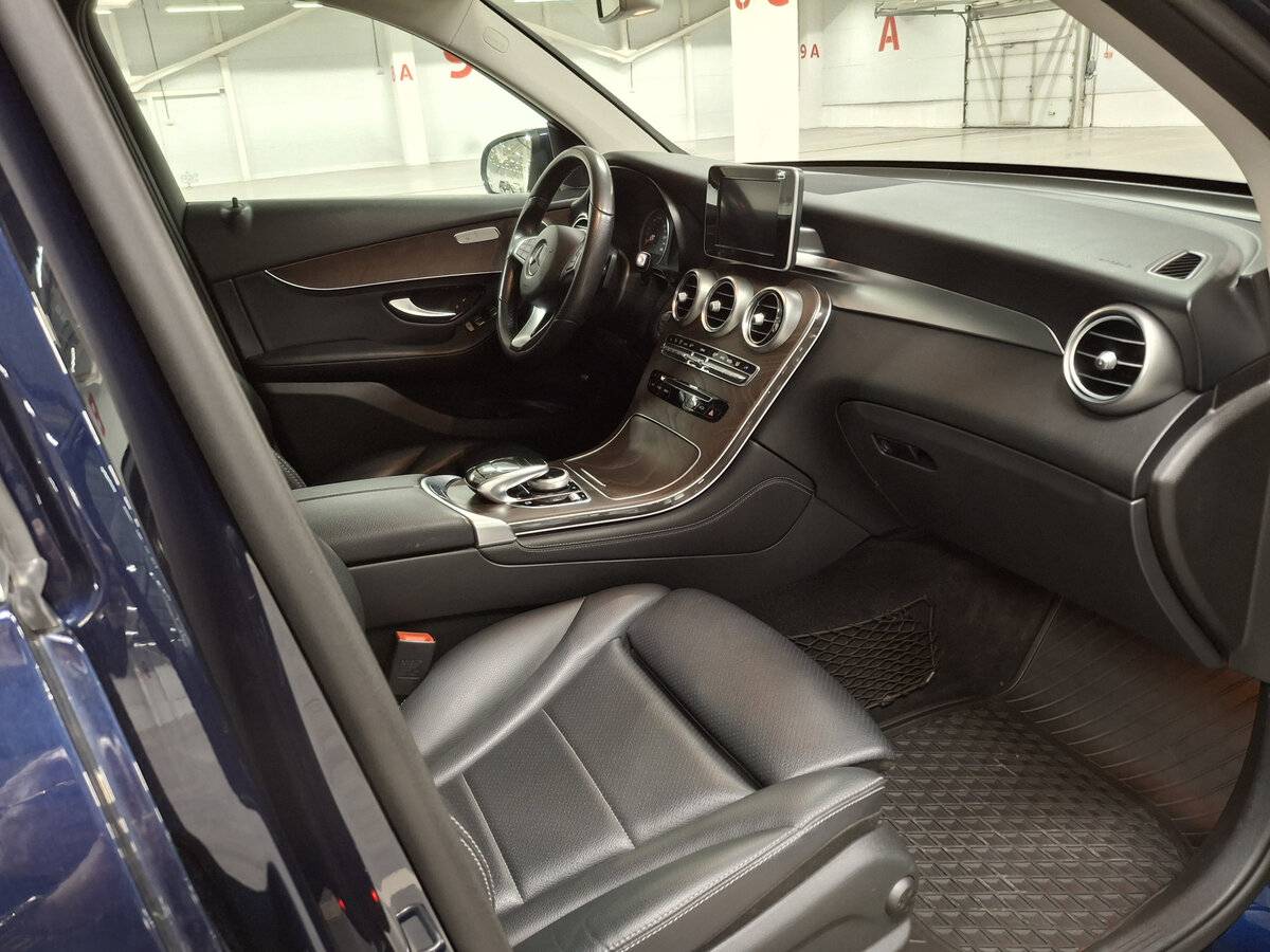 Mercedes-Benz GLC с пробегом — 2018 год. Фото: #9