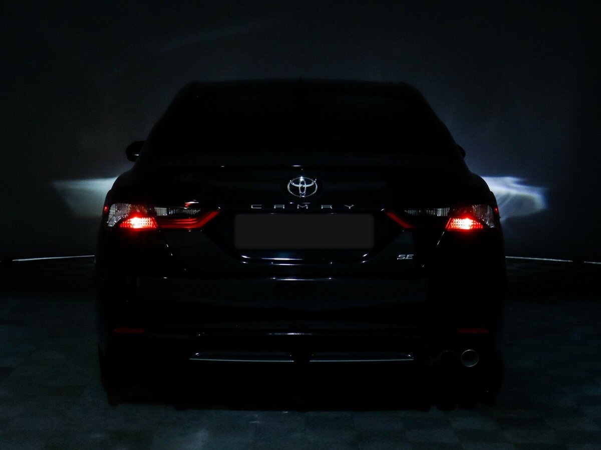 Toyota Camry с пробегом — 2023 год. Фото: #13
