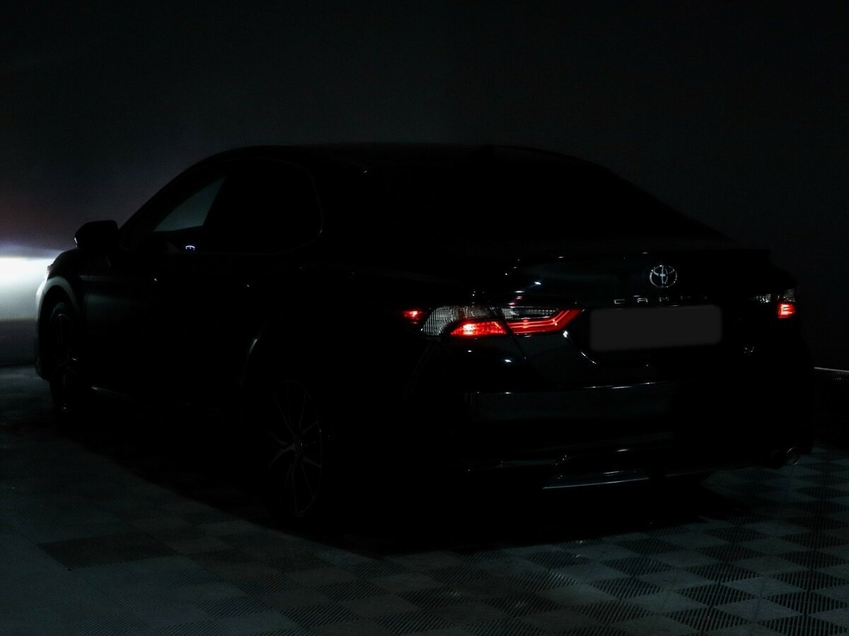 Toyota Camry с пробегом — 2023 год. Фото: #14
