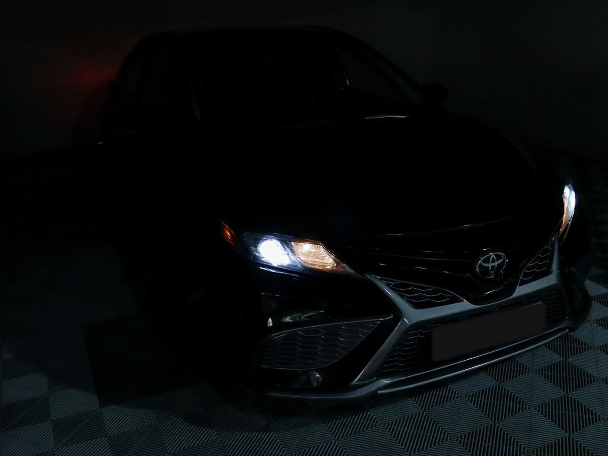 Toyota Camry с пробегом — 2023 год. Фото: #16