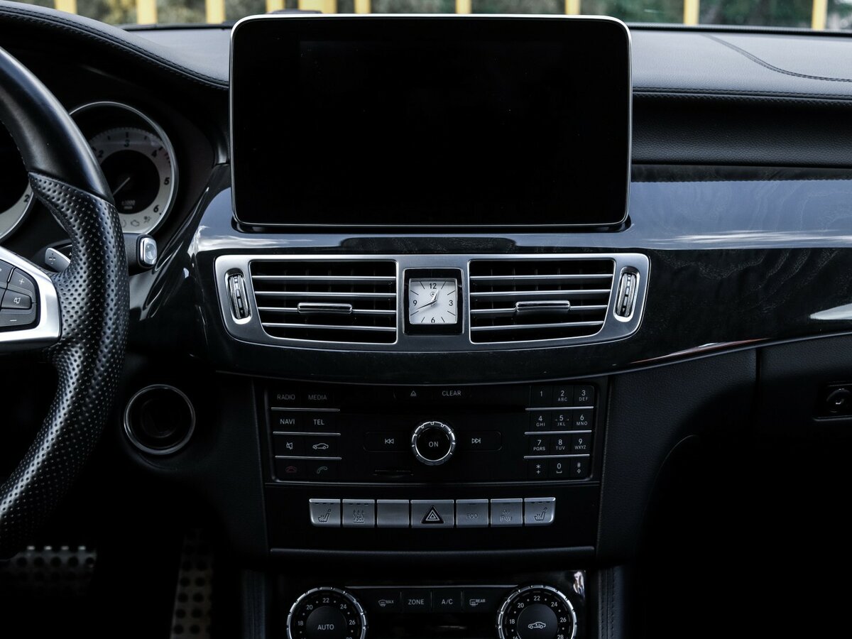 Mercedes-Benz CLS с пробегом — 2015 год. Фото: #8