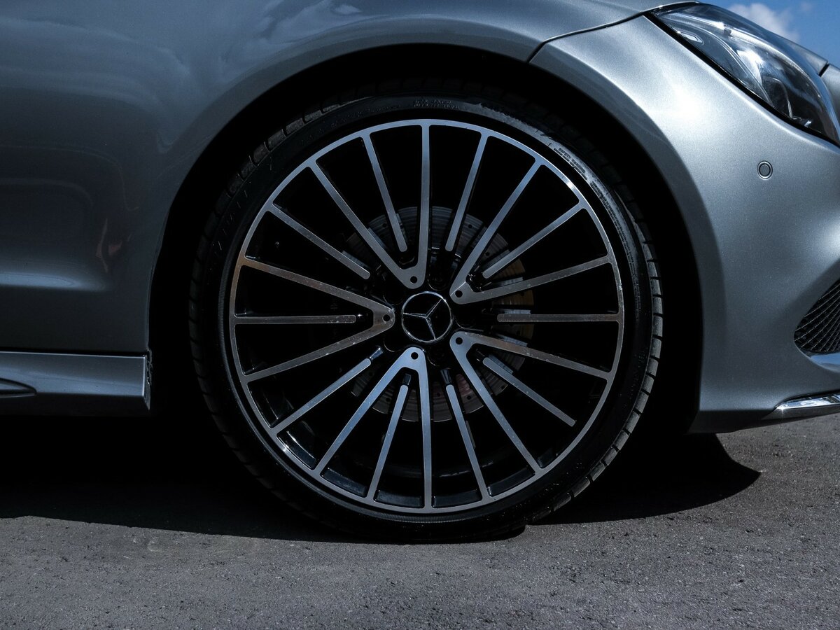 Mercedes-Benz CLS с пробегом — 2015 год. Фото: #11