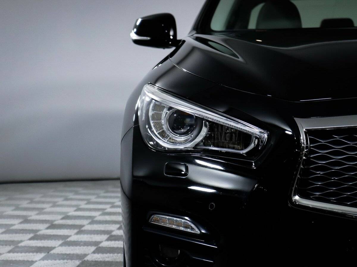 Infiniti Q50 с пробегом — 2014 год. Фото: #17