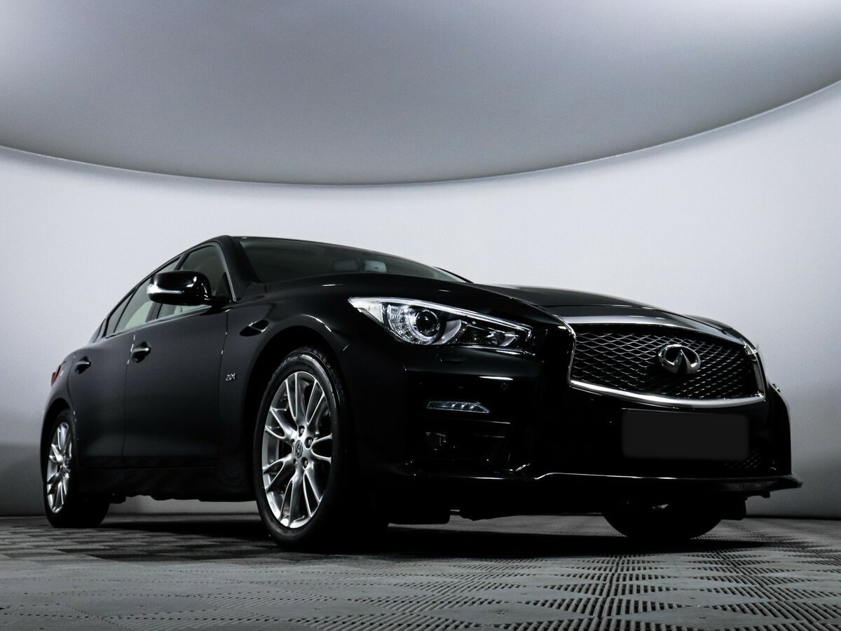 Infiniti Q50 с пробегом — 2014 год. Фото: #18