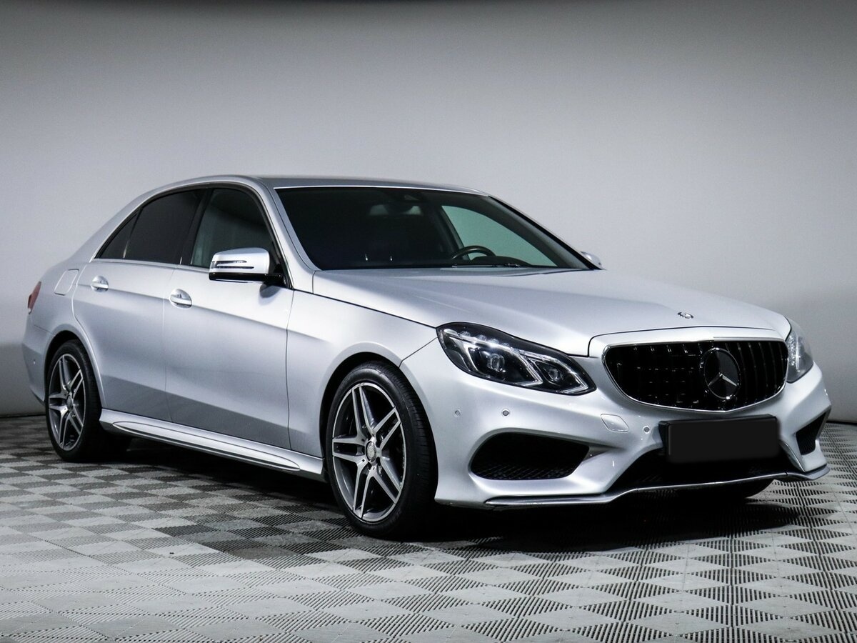 Mercedes-Benz E-Класс с пробегом — 2015 год. Фото: #2