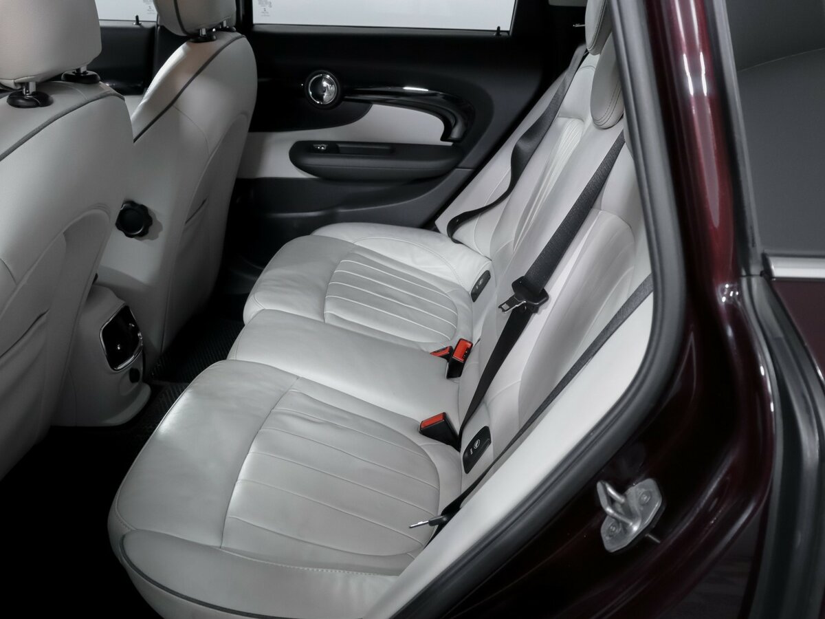 Mini Clubman с пробегом — 2017 год. Фото: #9