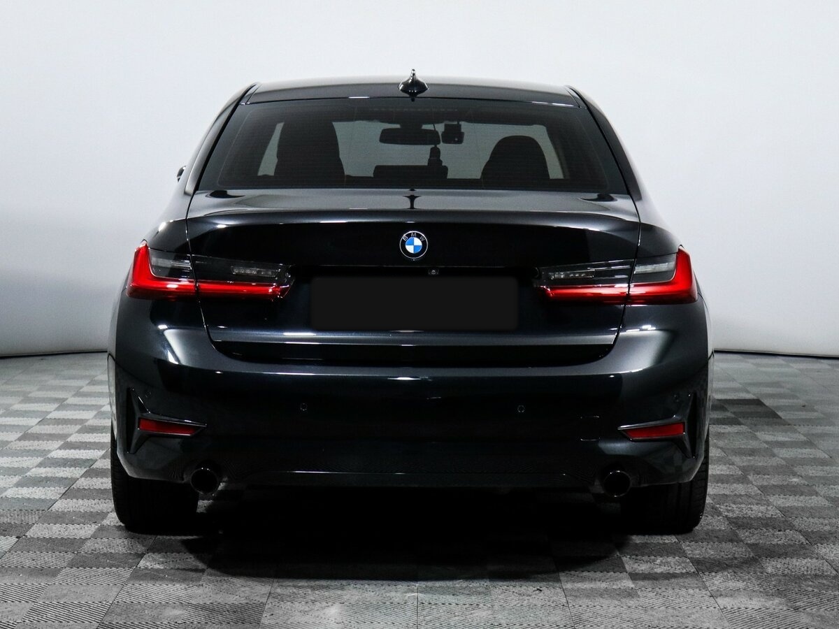 BMW 3 серии с пробегом — 2021 год. Фото: #4