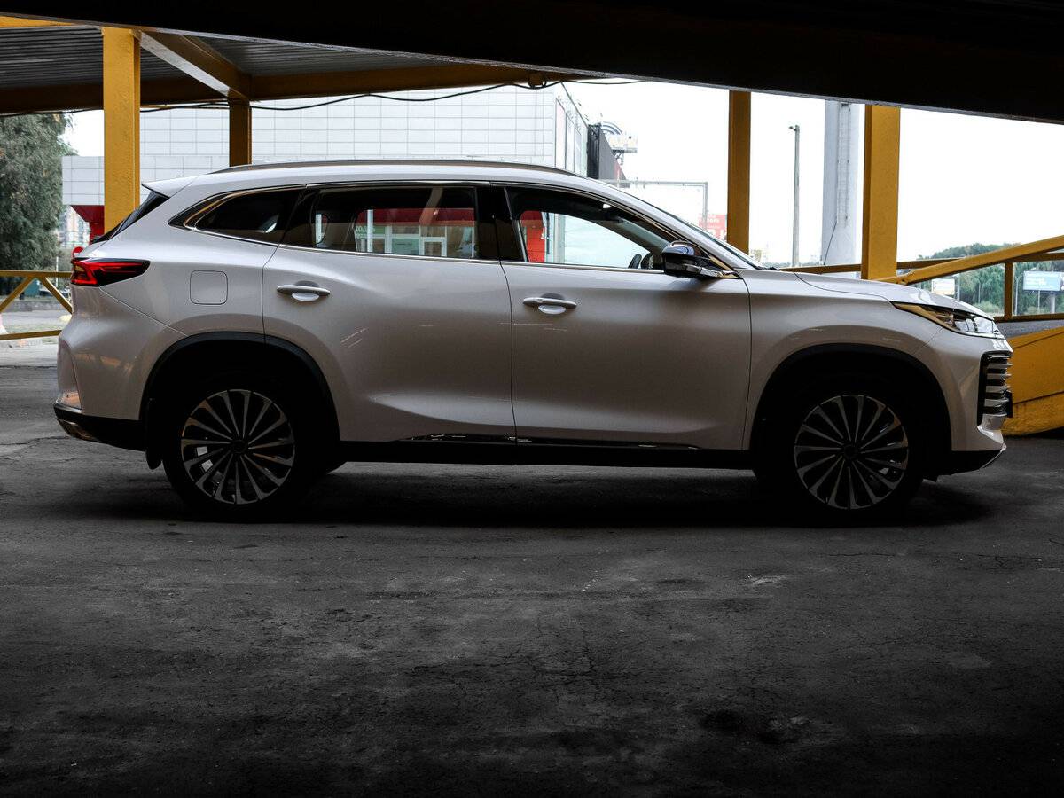 EXEED TXL с пробегом — 2023 год. Фото: #3