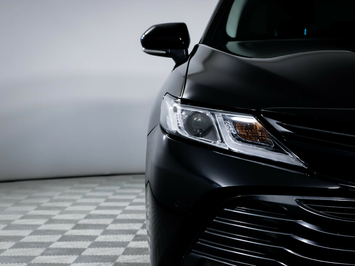 Toyota Camry с пробегом — 2019 год. Фото: #16