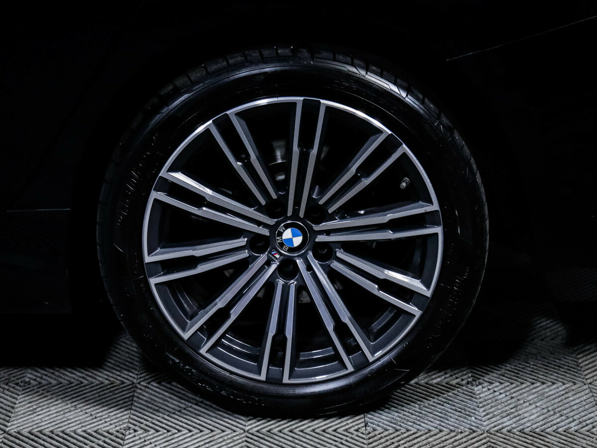 BMW 3 серии с пробегом — 2021 год. Фото: #13