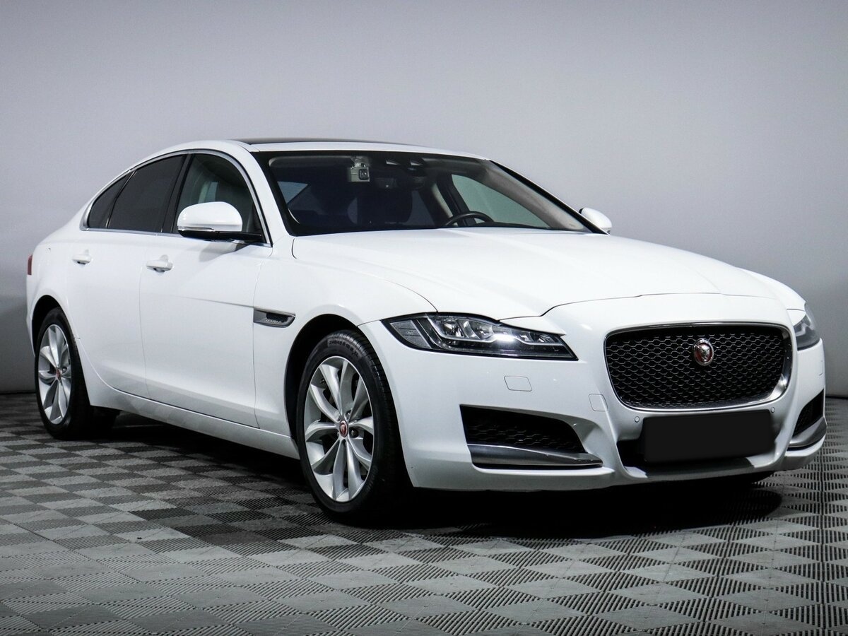 Jaguar XF с пробегом — 2018 год. Фото: #2