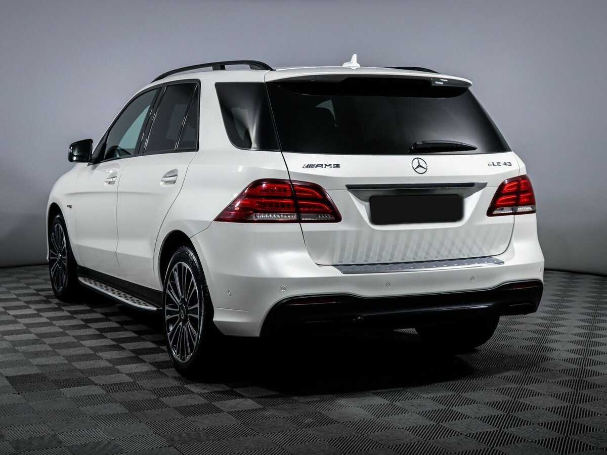 Mercedes-Benz GLE AMG с пробегом — 2016 год. Фото: #6