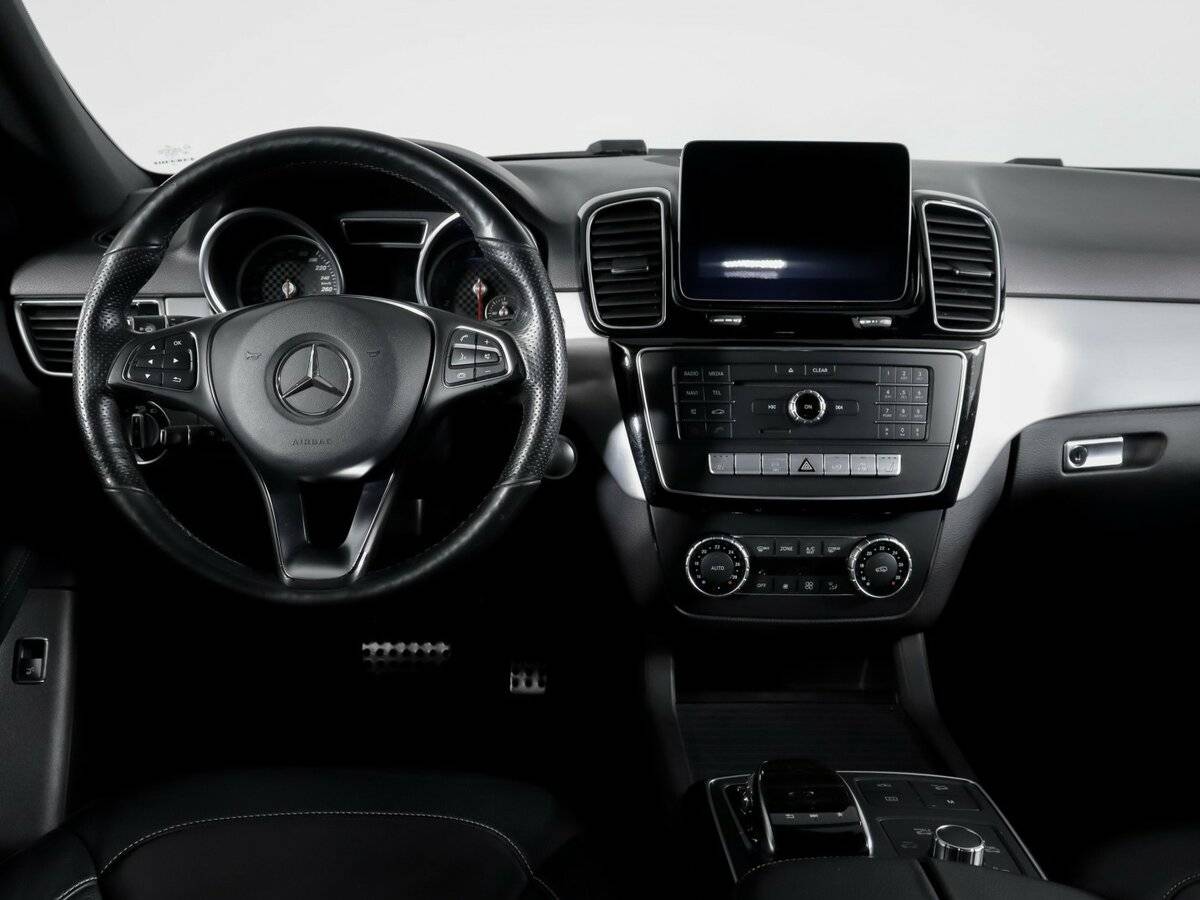 Mercedes-Benz GLE AMG с пробегом — 2016 год. Фото: #11