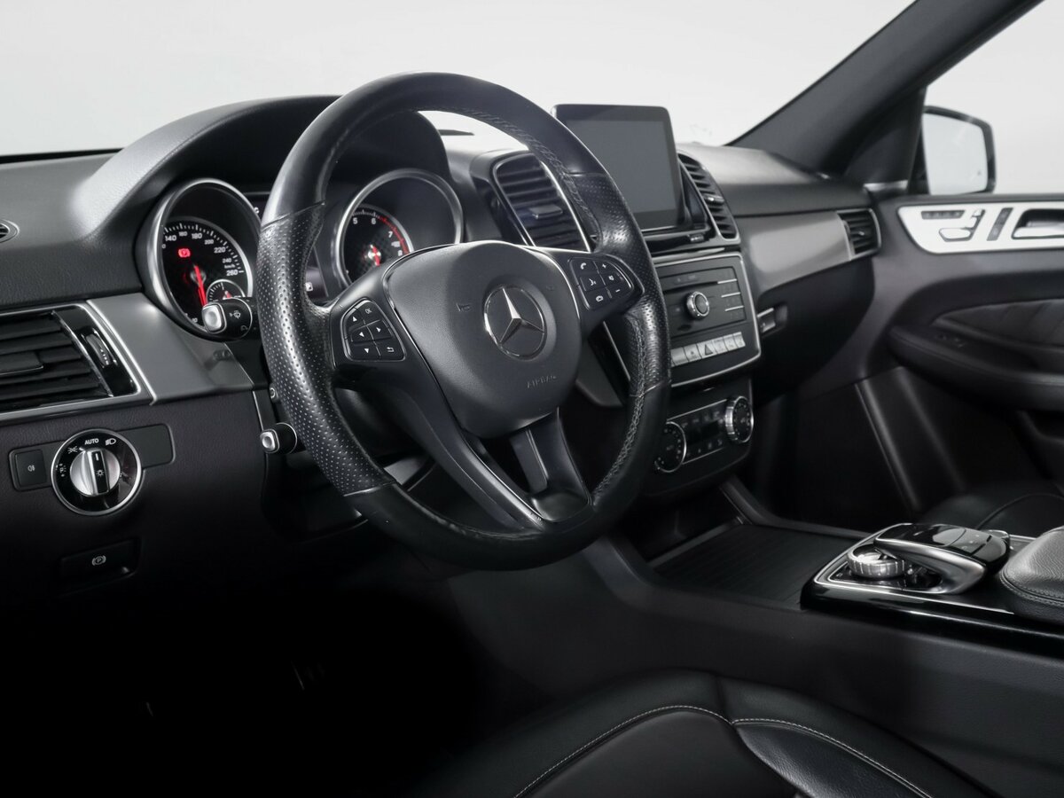 Mercedes-Benz GLE AMG с пробегом — 2016 год. Фото: #12