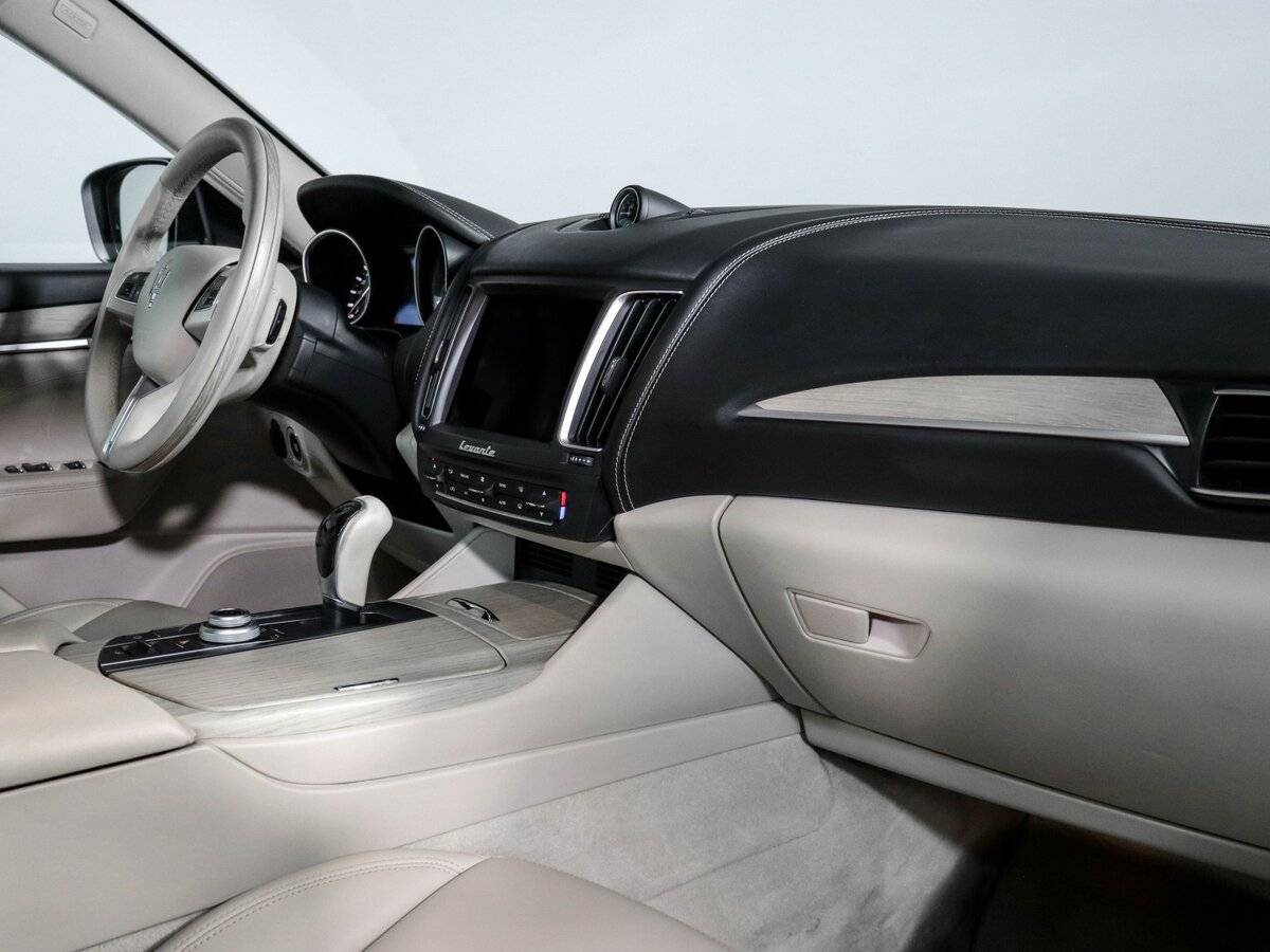 Maserati Levante с пробегом — 2017 год. Фото: #8