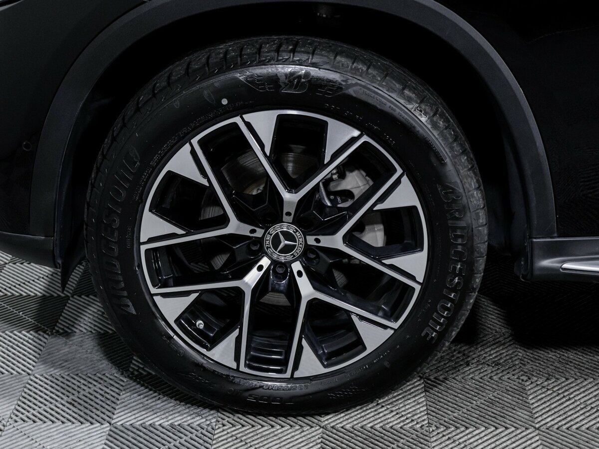 Mercedes-Benz GLC с пробегом — 2023 год. Фото: #13