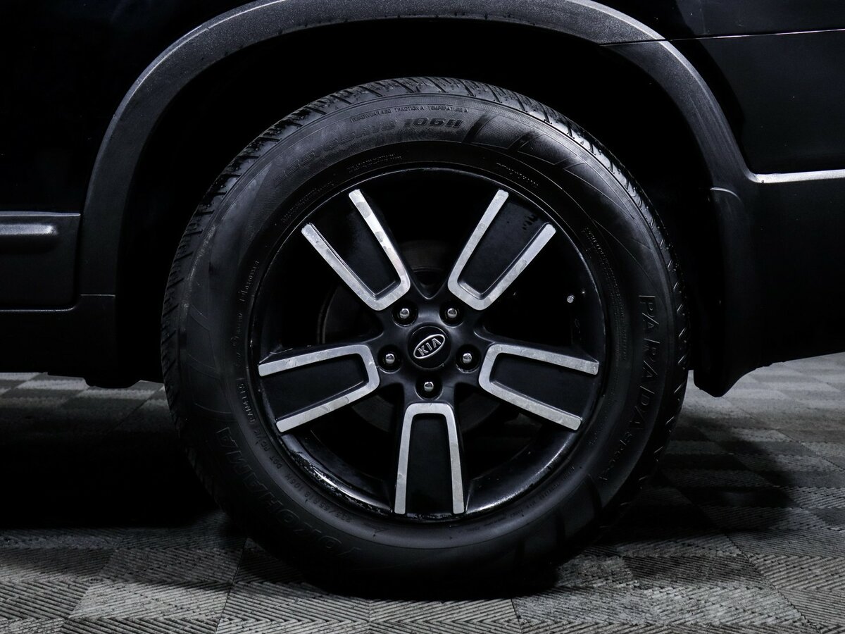 Kia Sorento с пробегом — 2011 год. Фото: #11