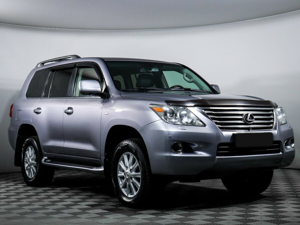 Lexus LX с пробегом — 2008 год. Фото: #2