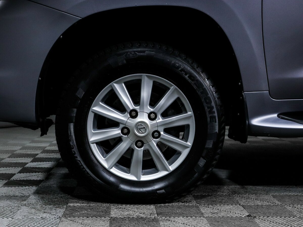 Lexus LX с пробегом — 2008 год. Фото: #14