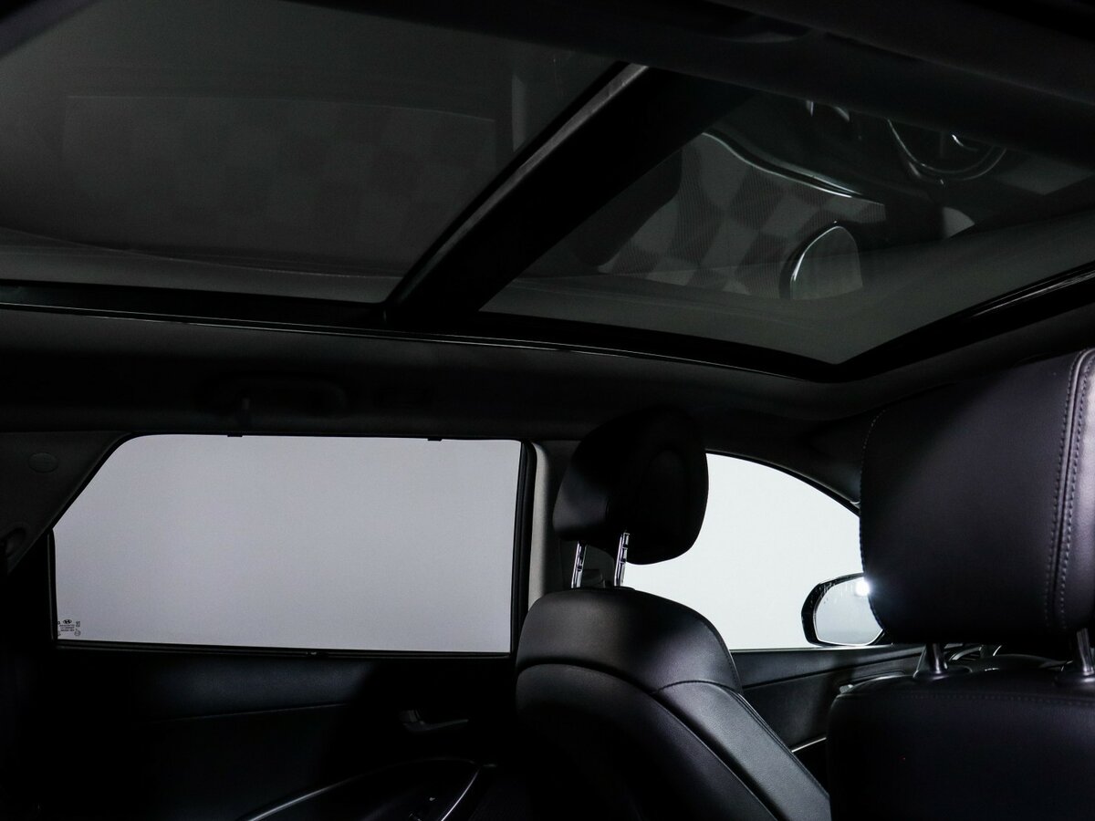 Hyundai Santa Fe с пробегом — 2017 год. Фото: #15