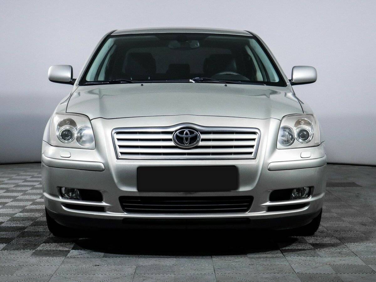 Toyota Avensis с пробегом — 2005 год. Фото: #1