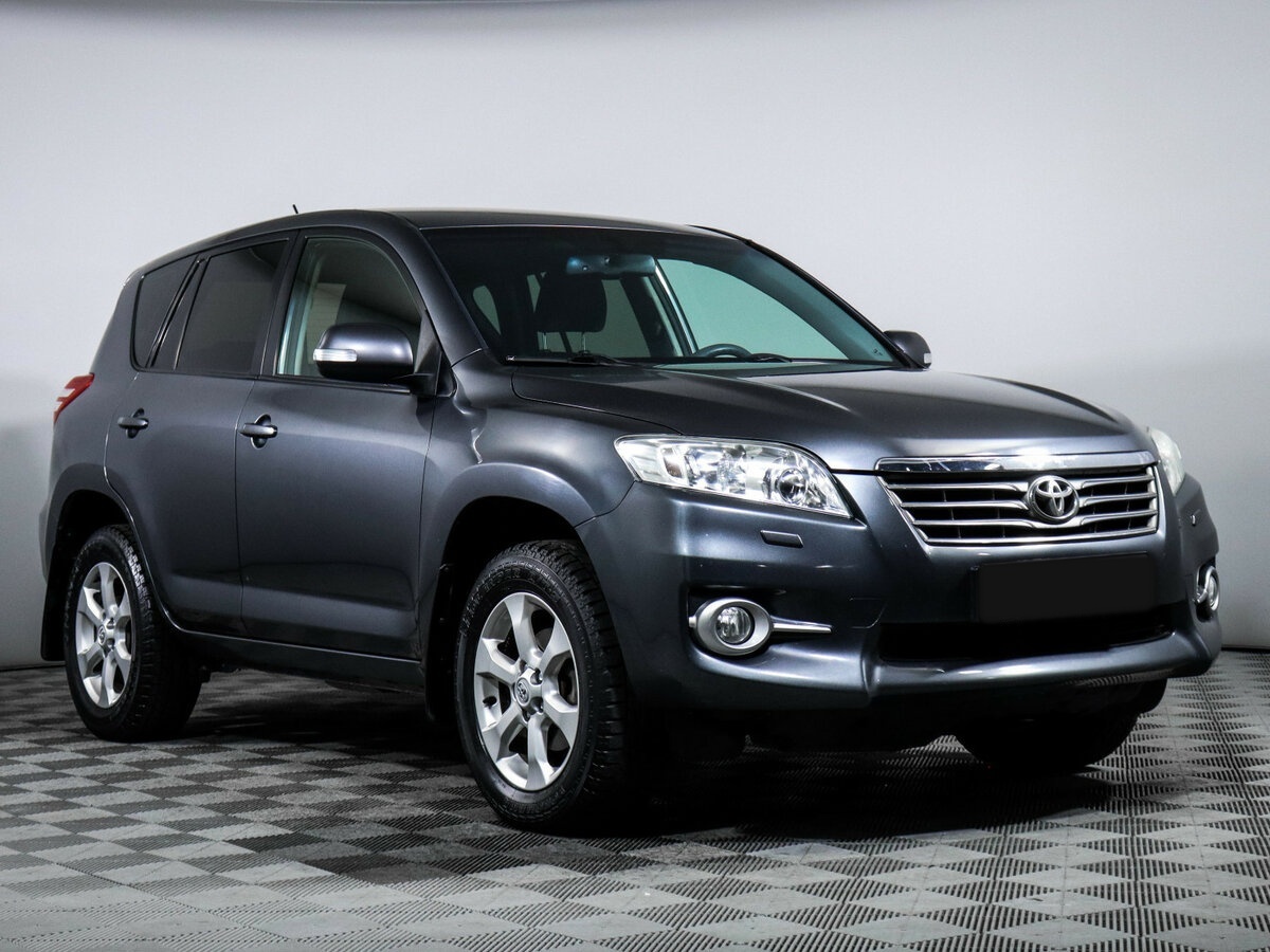 Toyota RAV4 с пробегом — 2011 год. Фото: #2