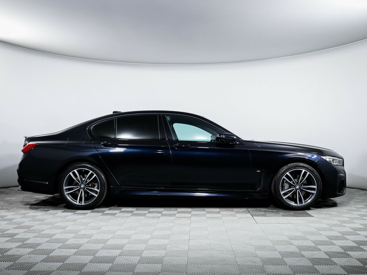 BMW 7 серии с пробегом — 2021 год. Фото: #3
