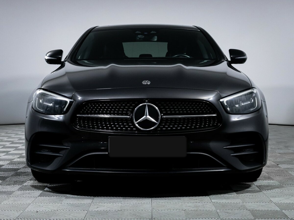 Mercedes-Benz E-Класс с пробегом — 2020 год. Фото: #1