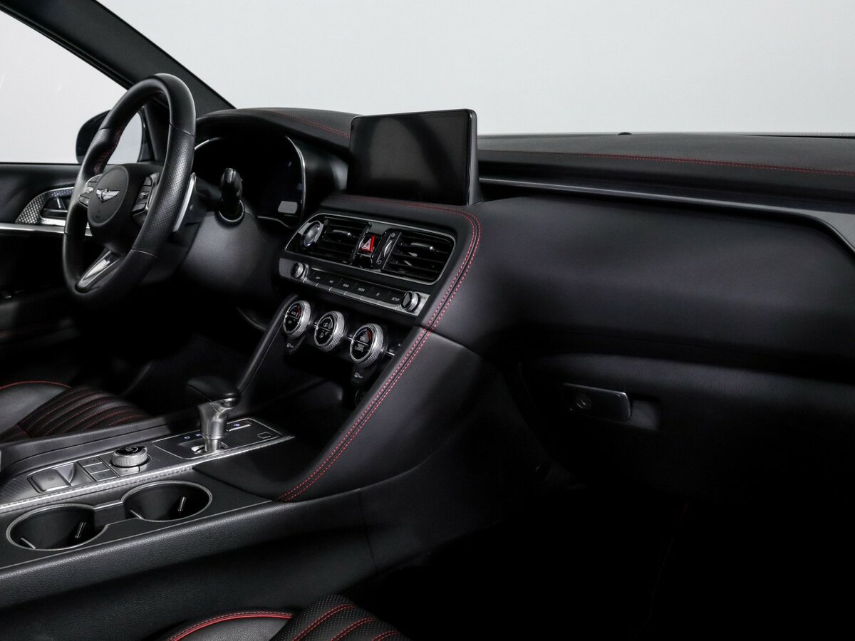 Genesis G70 с пробегом — 2022 год. Фото: #6