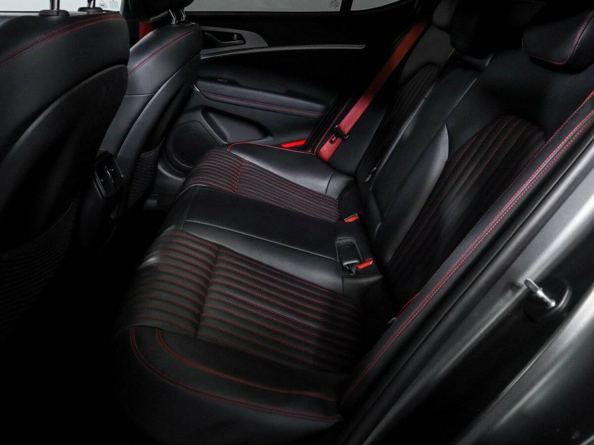 Genesis G70 с пробегом — 2022 год. Фото: #7