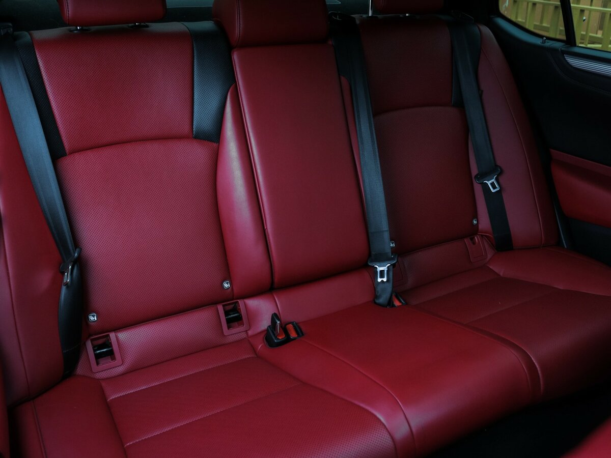 Lexus ES с пробегом — 2020 год. Фото: #7