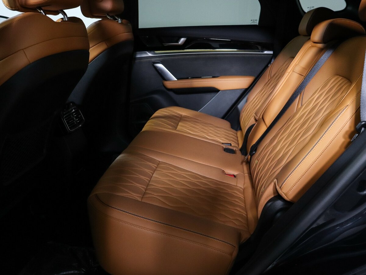 BYD Tang с пробегом — 2023 год. Фото: #9